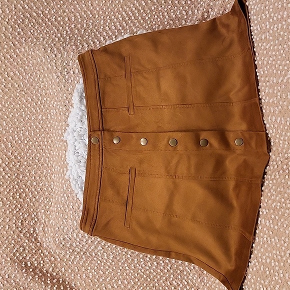 Zara faux suede miniskirt - Picture 3 of 9